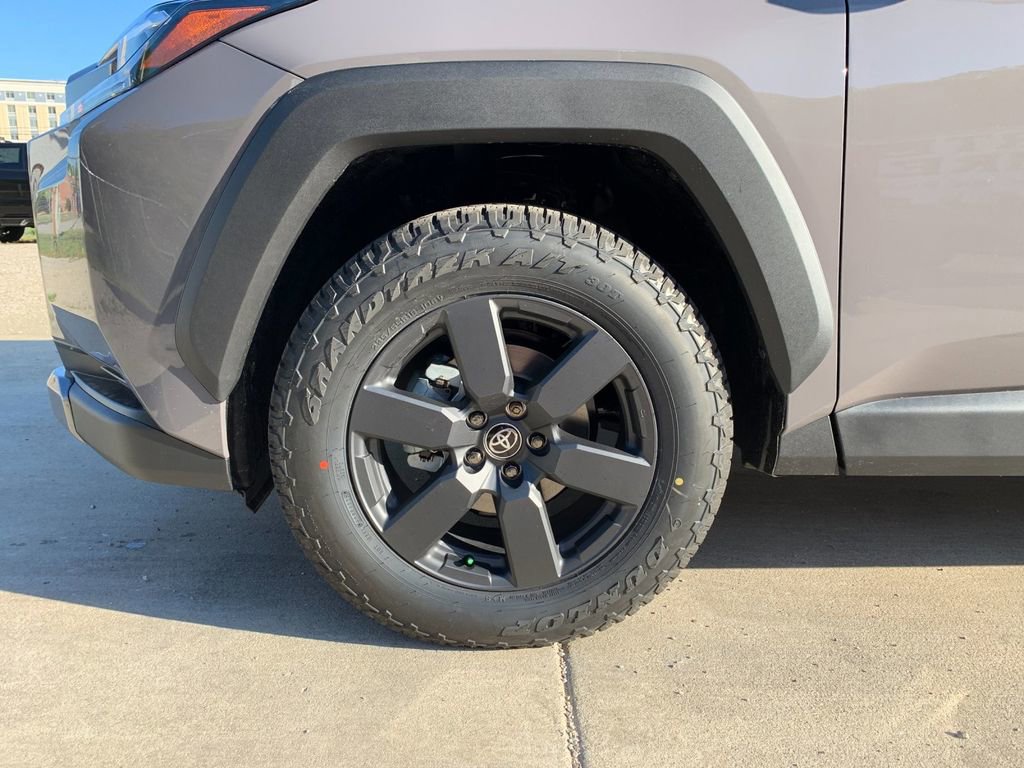 New 2026 Toyota RAV4 FWD image 34