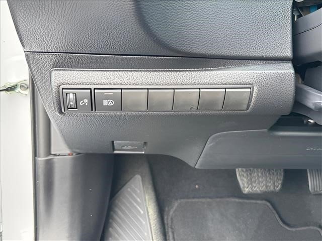 Used 2026 Toyota Corolla LE FWD image 23