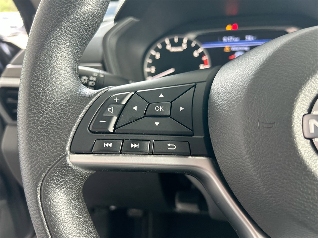 Used 2024 Nissan Altima 2.5 SV image 18