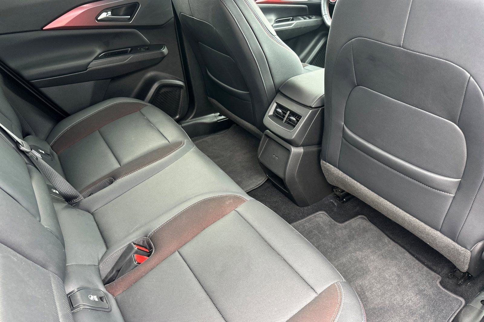 Certified 2024 Chevrolet Equinox EV RS image 13