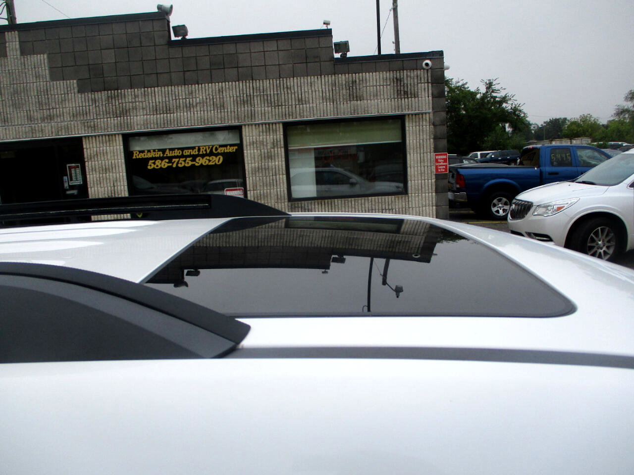 Used 2017 Chevrolet Equinox LT w/ Convenience Package image 7