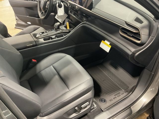 New 2026 Toyota Crown Platinum image 19