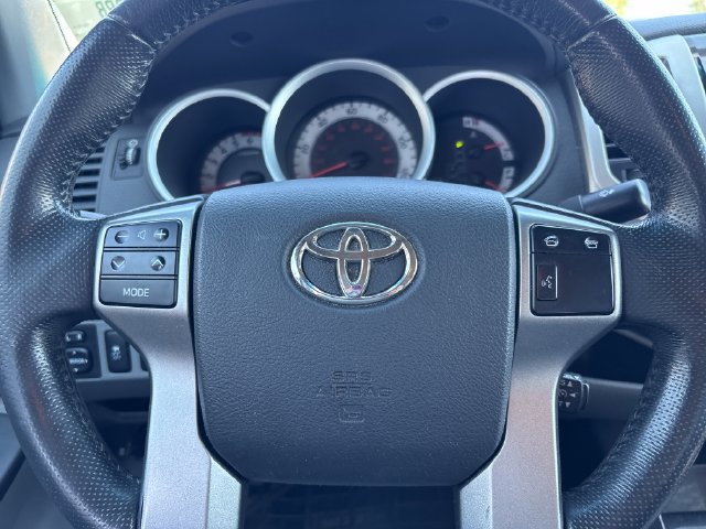 Used 2012 Toyota Tacoma 4x4 Double Cab w/ SR5 Pkg image 8