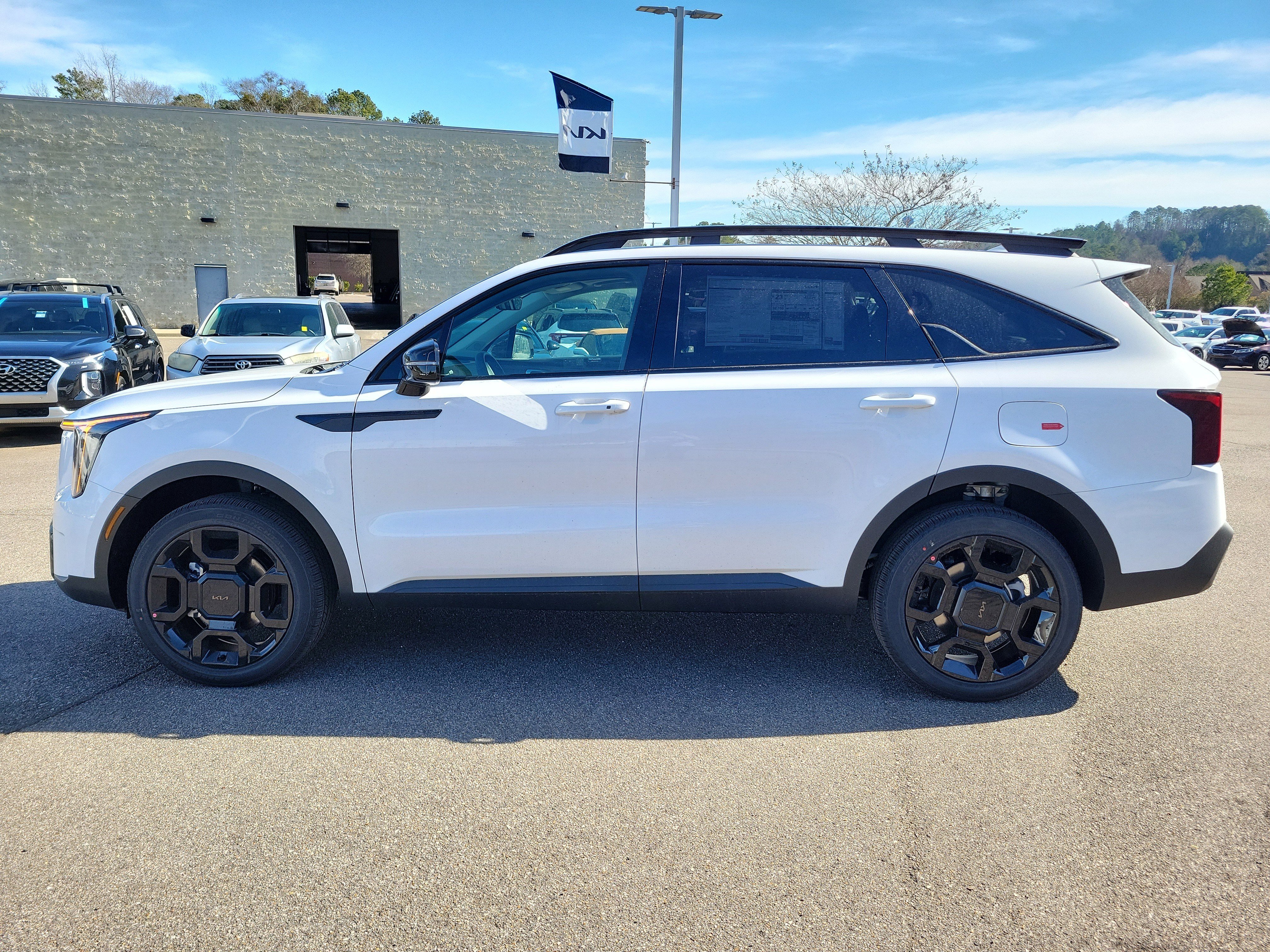 New 2026 Kia Sorento X-Line EX image 24