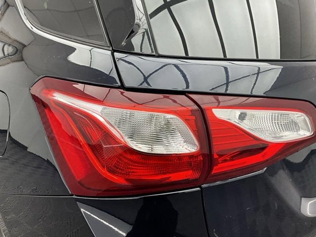 Used 2020 Chevrolet Equinox LS w/ LS Convenience Package image 18