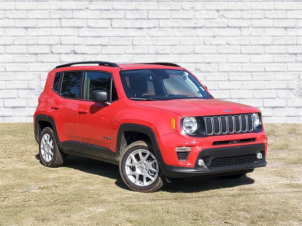 Used 2023 Jeep Renegade Latitude w/ Premium Group