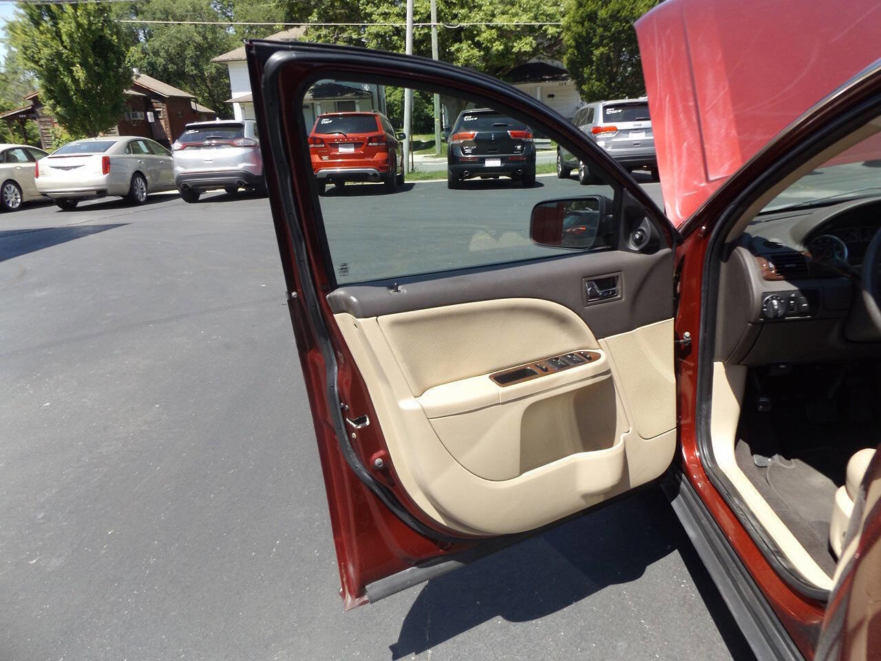 Used 2008 Ford Taurus SEL FWD image 18