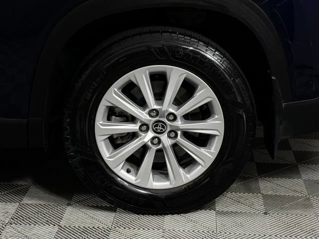 Used 2024 Toyota Grand Highlander FWD image 12
