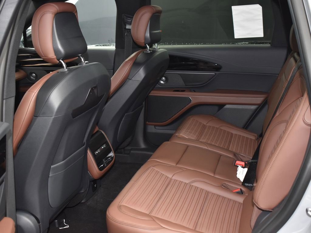 New 2026 Lincoln Nautilus Reserve w/ Jet Appearance Package image 8