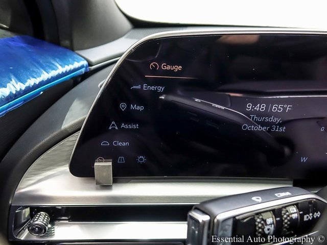 New 2025 Cadillac Lyriq Luxury w/ LPO, Floor Liner Package image 13