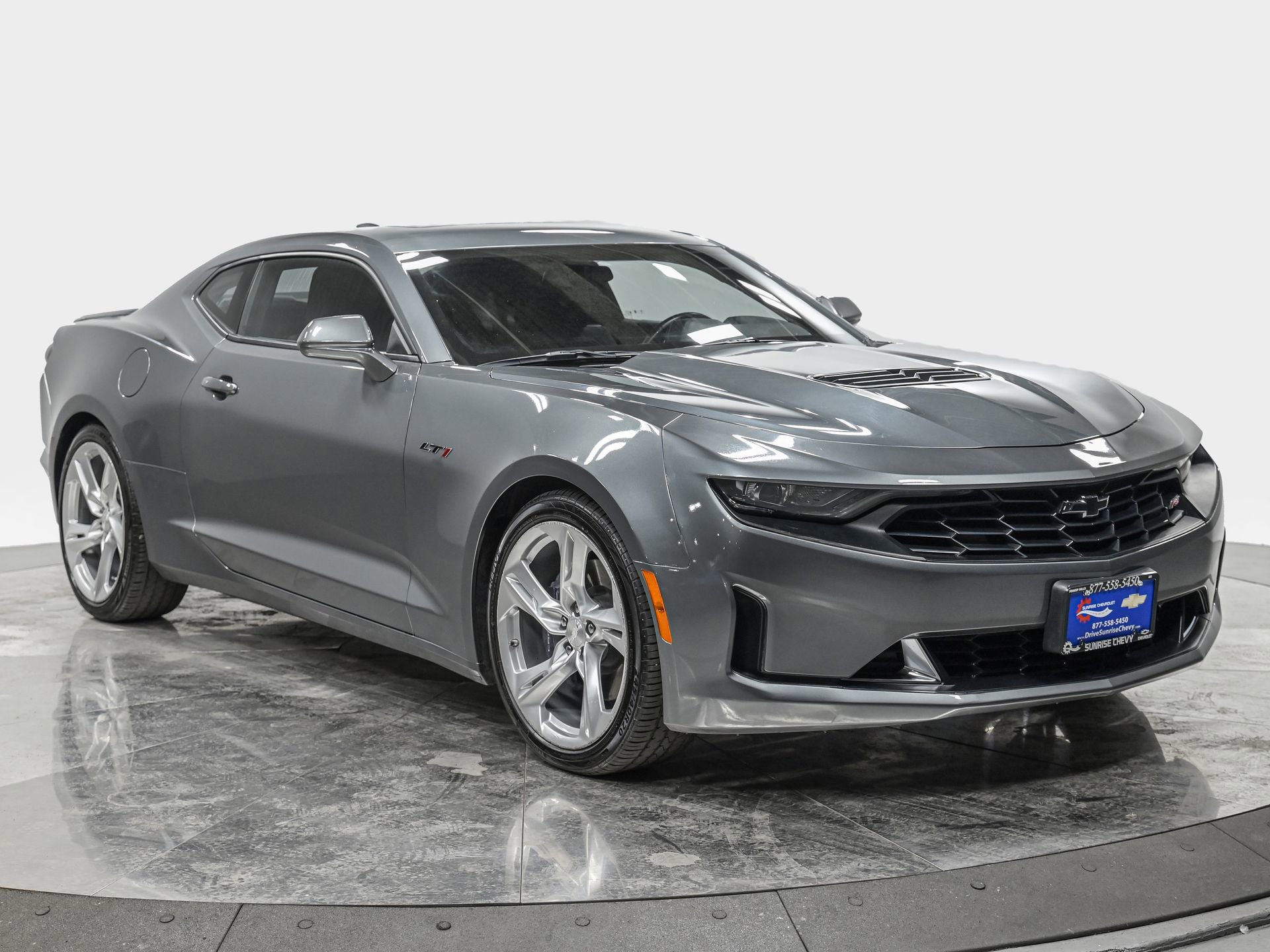 Used 2022 Chevrolet Camaro LT w/ RS Package image 9