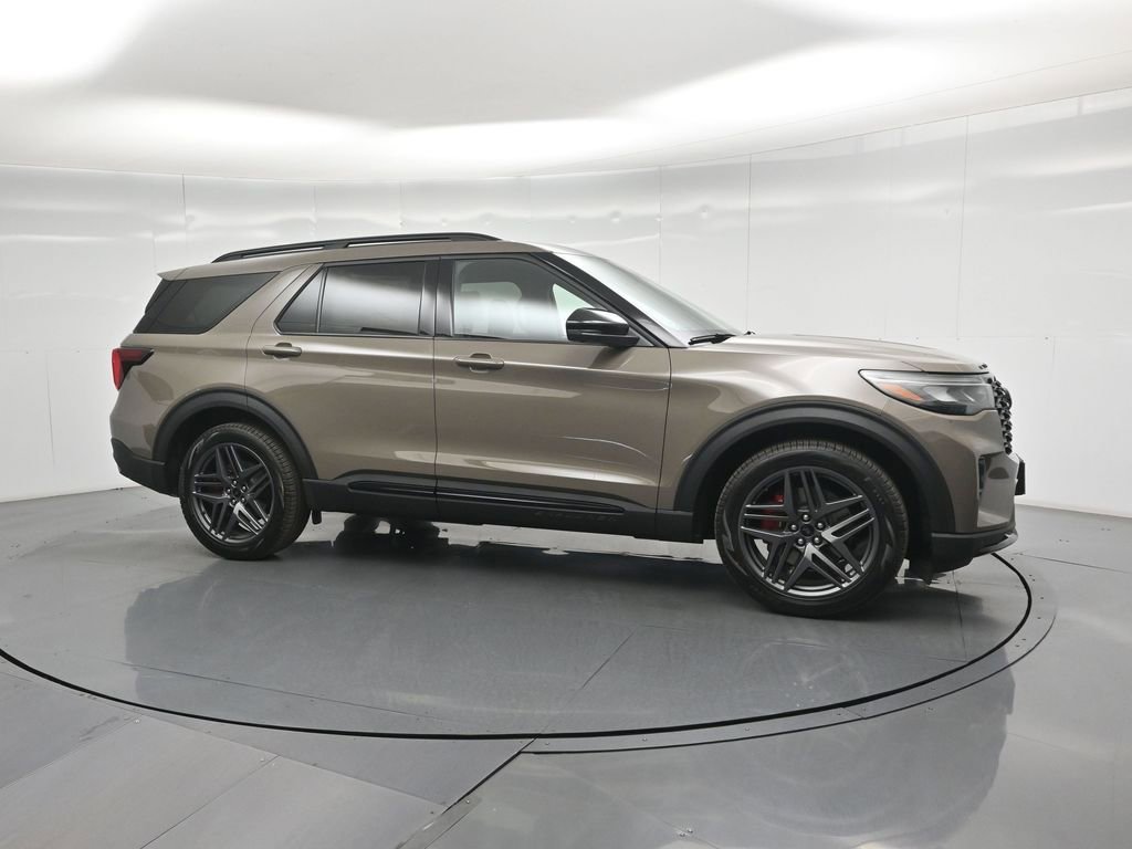 New 2026 Ford Explorer ST image 23