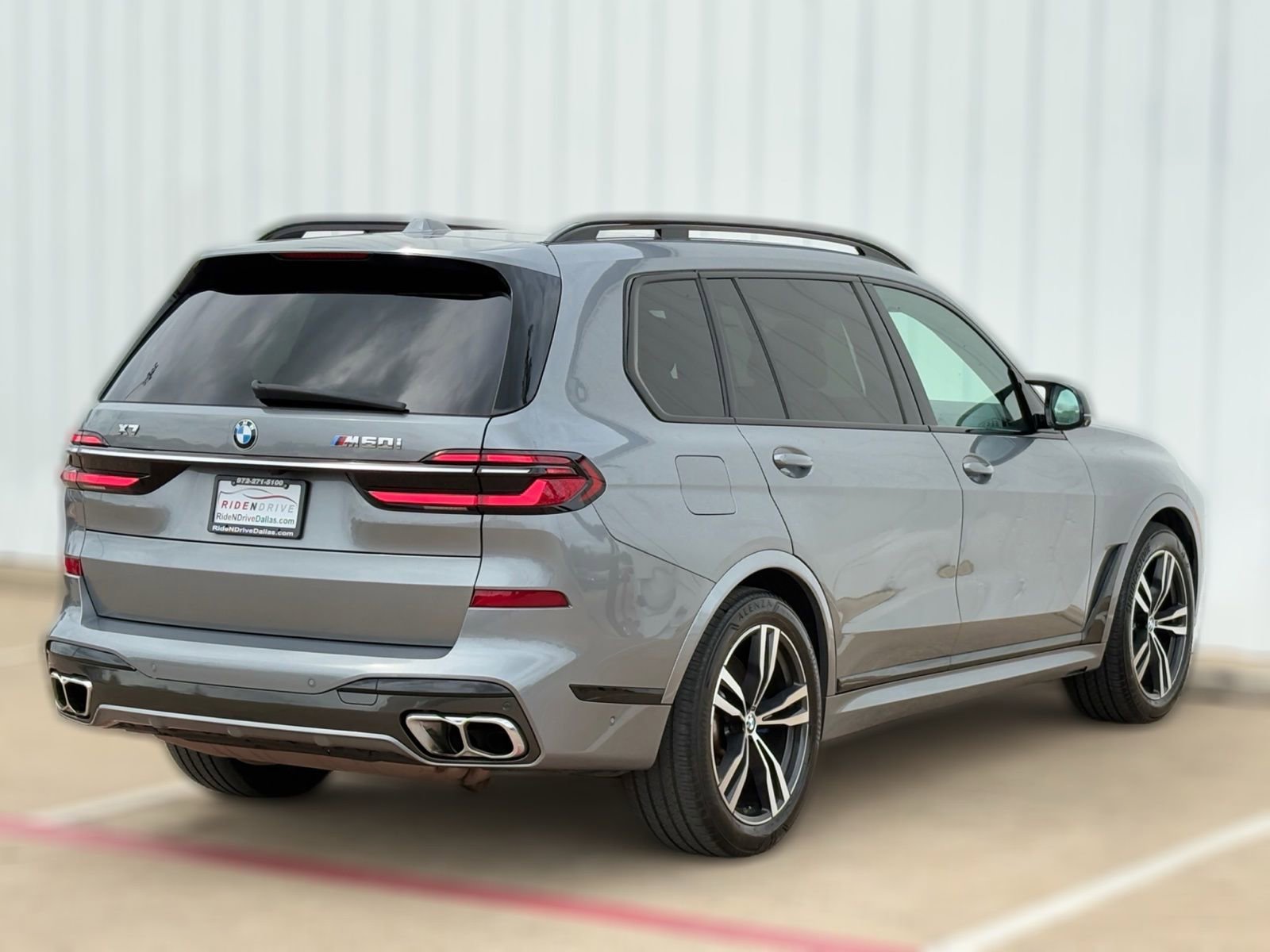 Used 2023 BMW X7 M60i w/ Executive Package AWD/4WD image 8