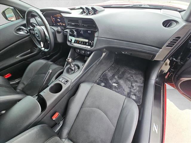 Used 2024 Nissan Z Performance w/ Floor Mat Package image 19