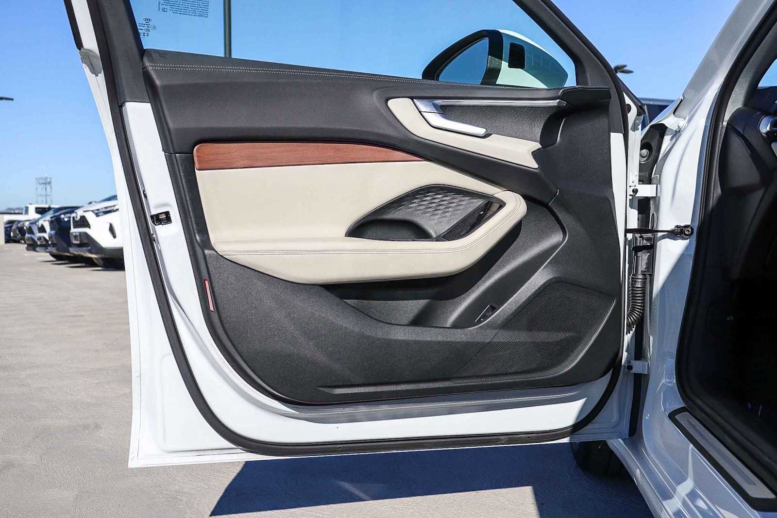 Used 2025 Audi A5 2.0T Premium w/ Convenience Package image 28