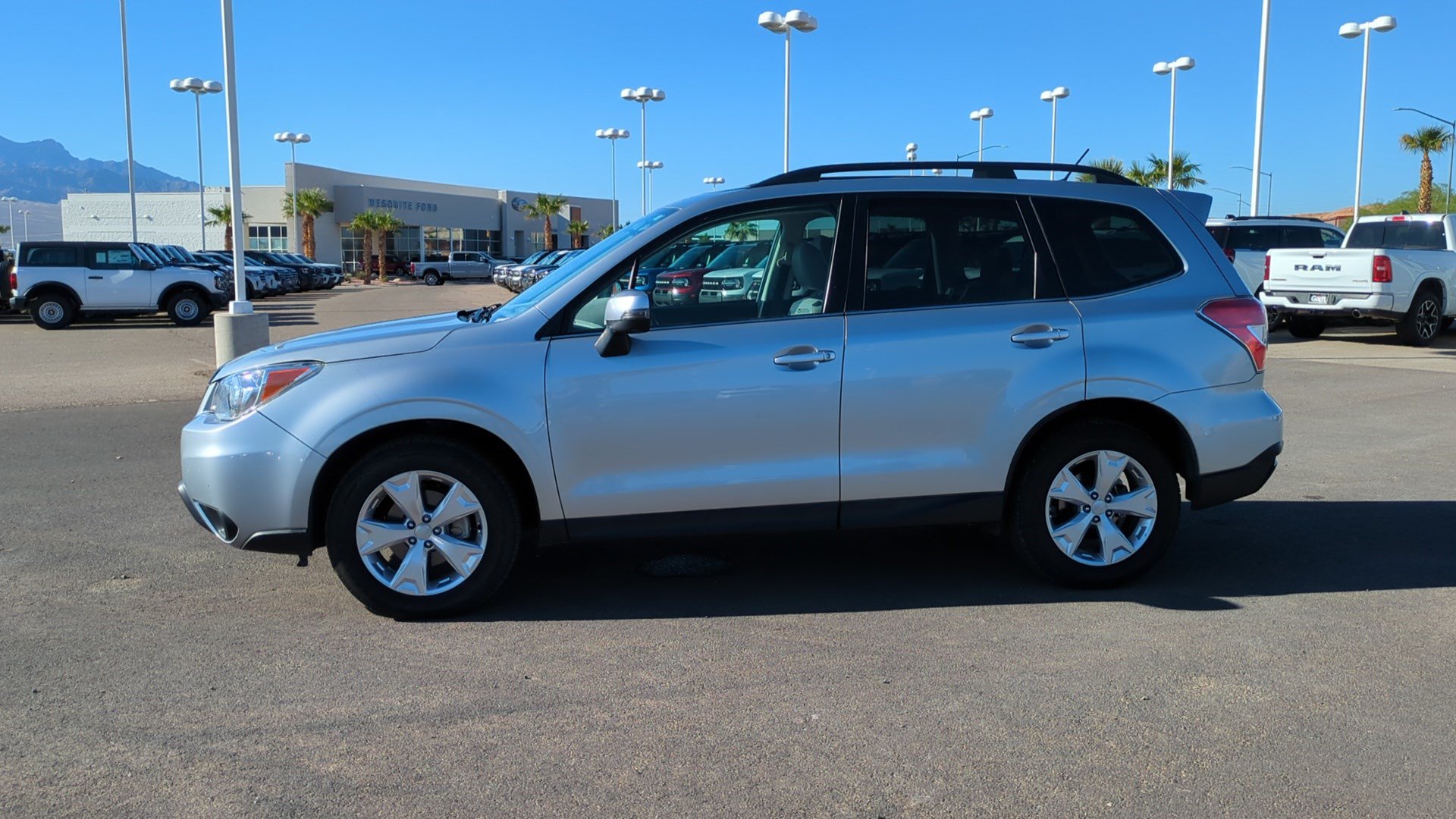 Used 2014 Subaru Forester 2.5i Touring w/ Popular Package #2 AWD/4WD image 7