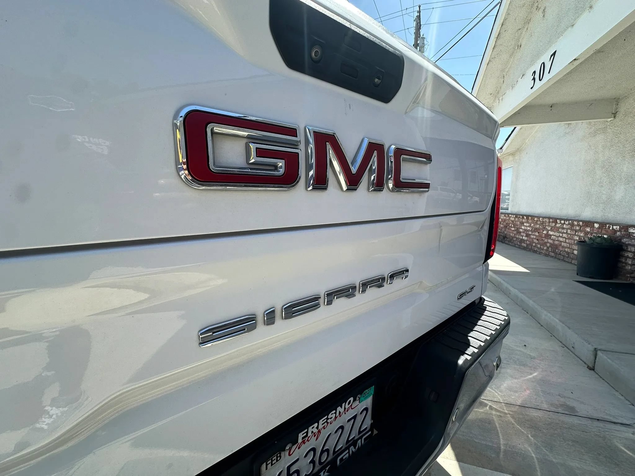 Used 2020 GMC Sierra 1500 SLT w/ SLT Premium Plus Package AWD/4WD image 7