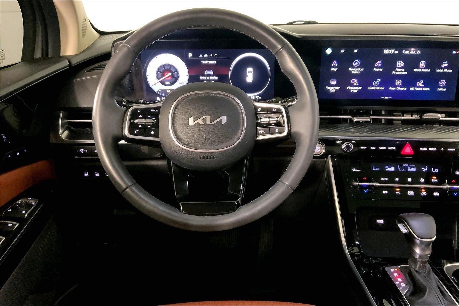 Certified 2024 Kia Carnival SX Prestige FWD image 5