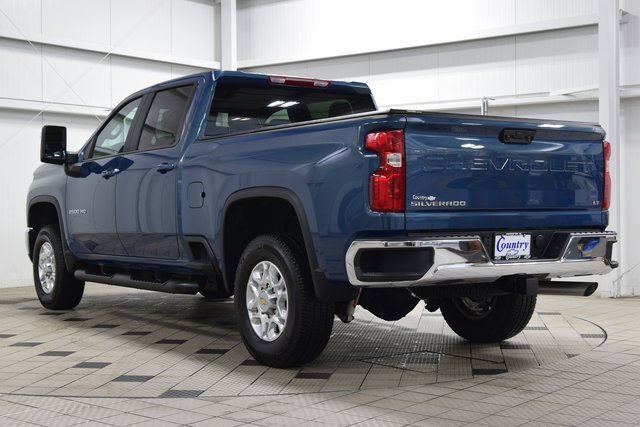 Used 2025 Chevrolet Silverado 2500 LT image 6