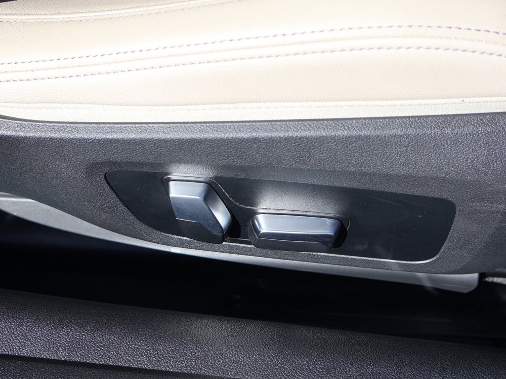 Used 2023 BMW 430i Convertible w/ M Sport Package image 39