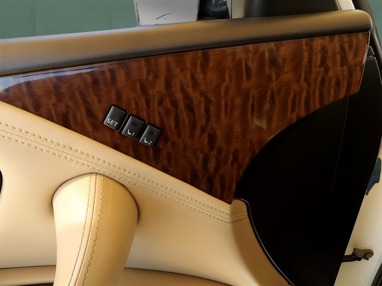 Used 2019 Nissan Armada SL w/ Premium Package image 11