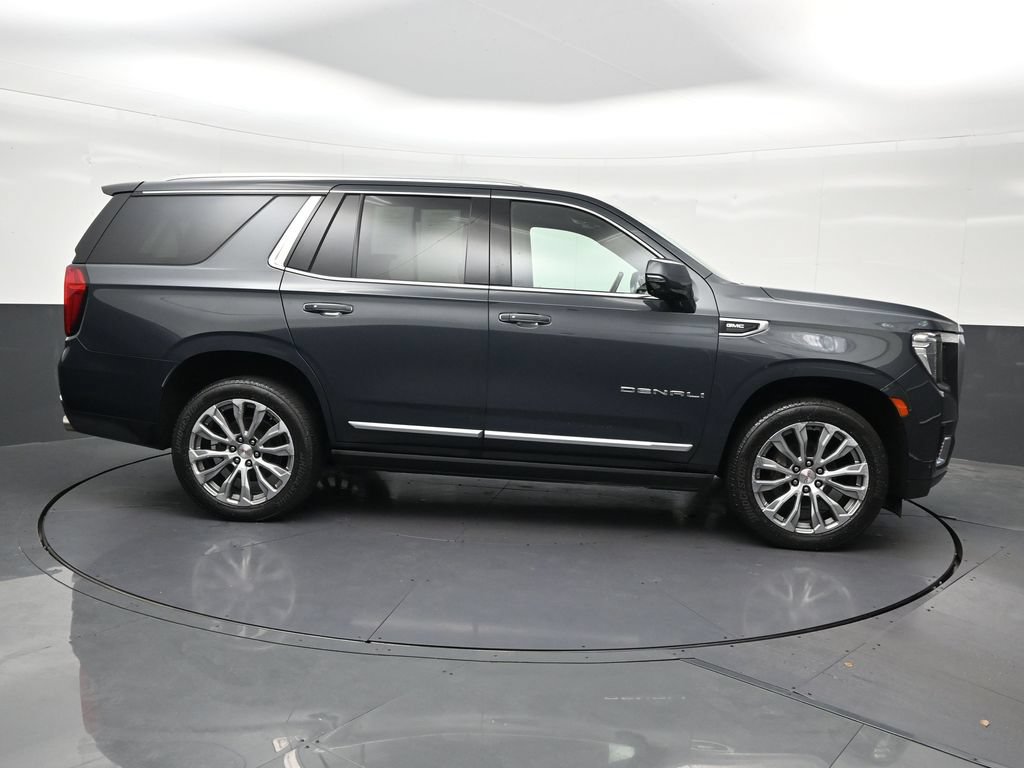 Used 2021 GMC Yukon Denali w/ Denali Premium Package AWD/4WD image 7
