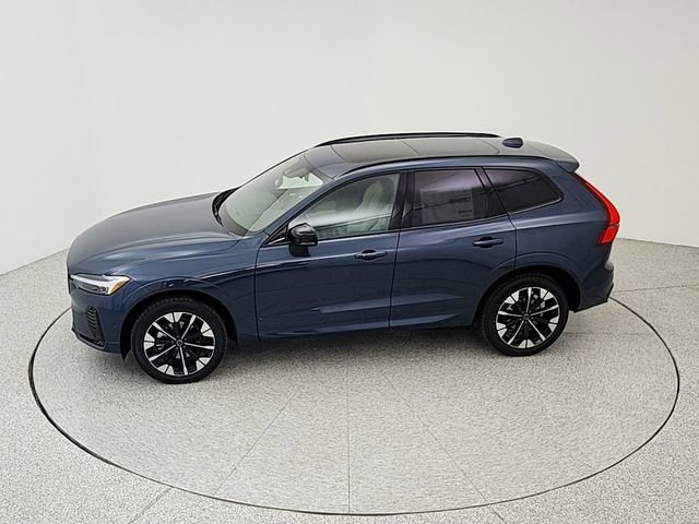 New 2026 Volvo XC60 B5 Plus w/ Climate Package image 33