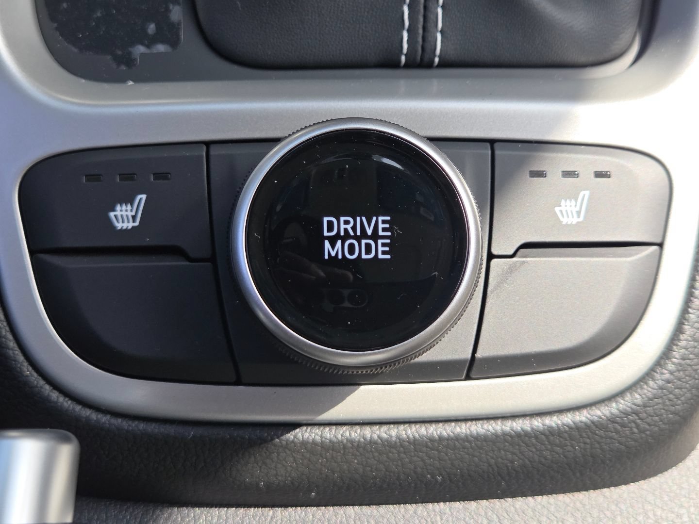 New 2026 Hyundai Venue SEL FWD image 37