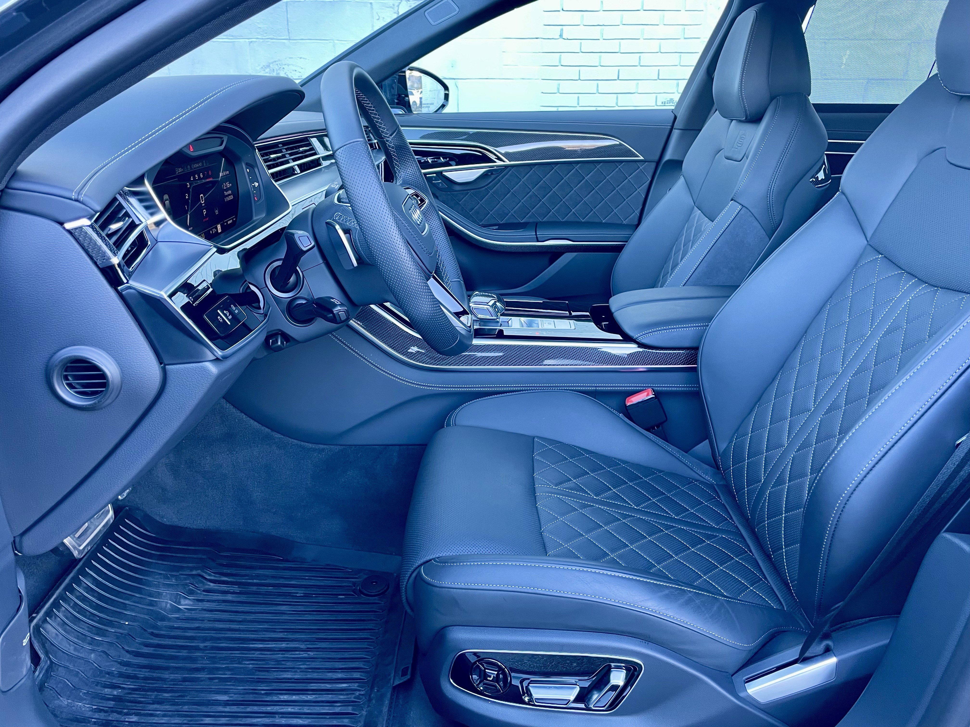 Used 2025 Audi S8 image 14