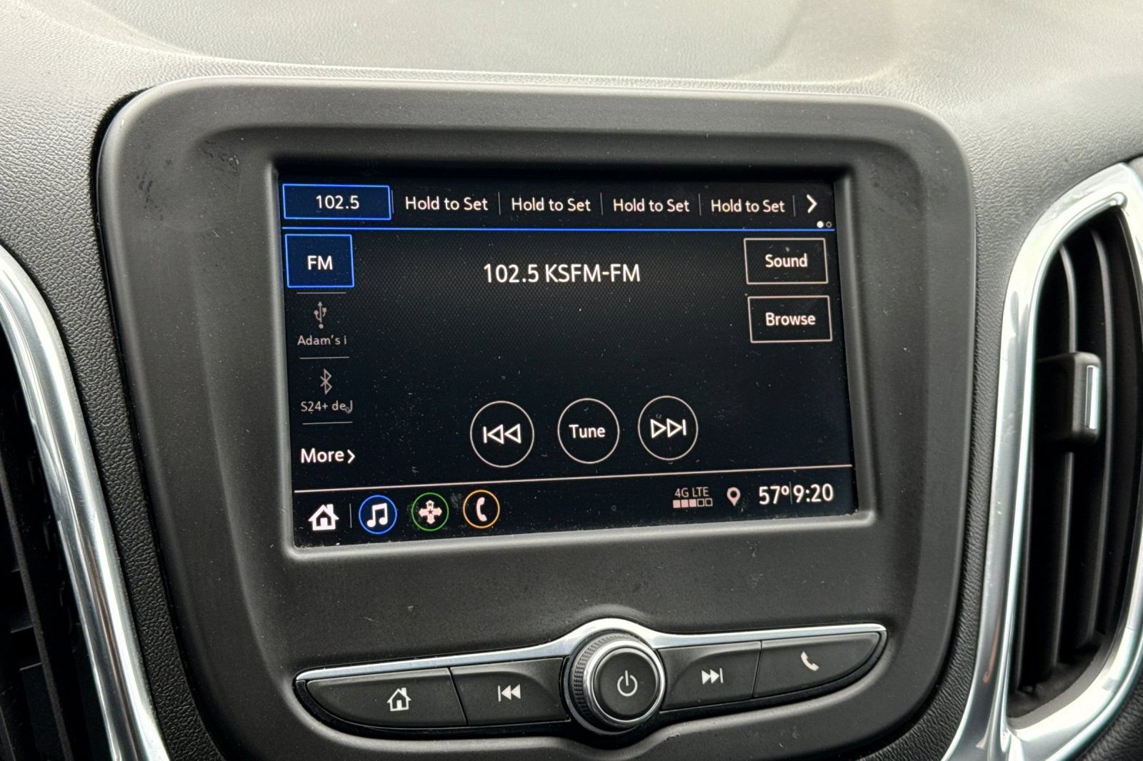Used 2021 Chevrolet Equinox LT FWD image 19