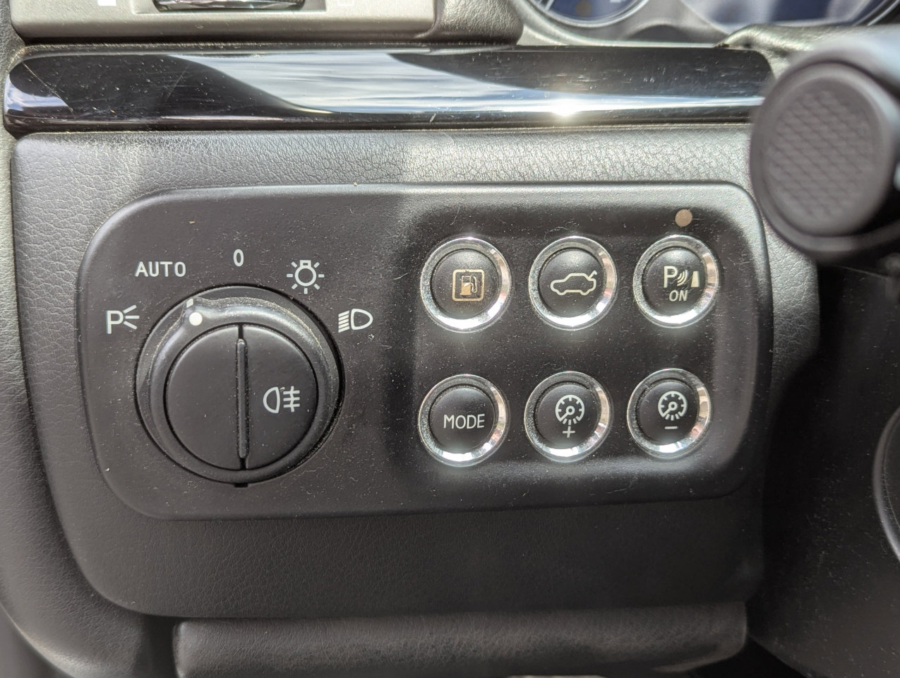 Used 2014 Maserati GranTurismo MC RWD image 17