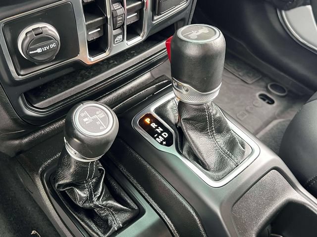 Used 2024 Jeep Wrangler High Altitude AWD/4WD image 12