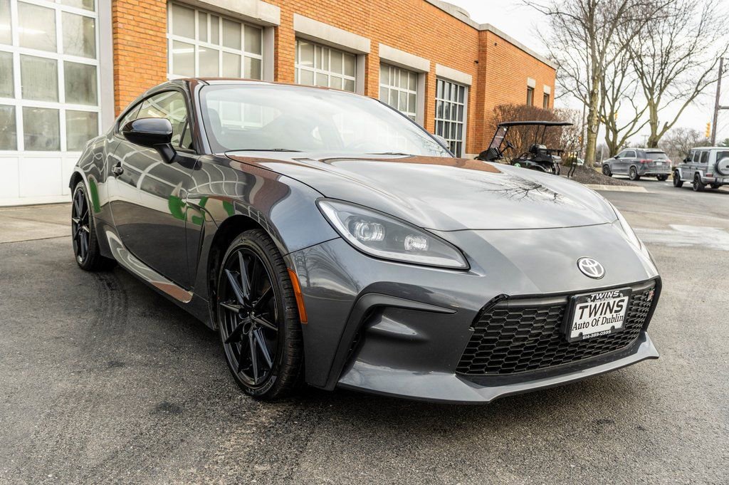 Used 2023 Toyota GR86 Premium w/ ALL Weather Mat Package (TMS) image 5