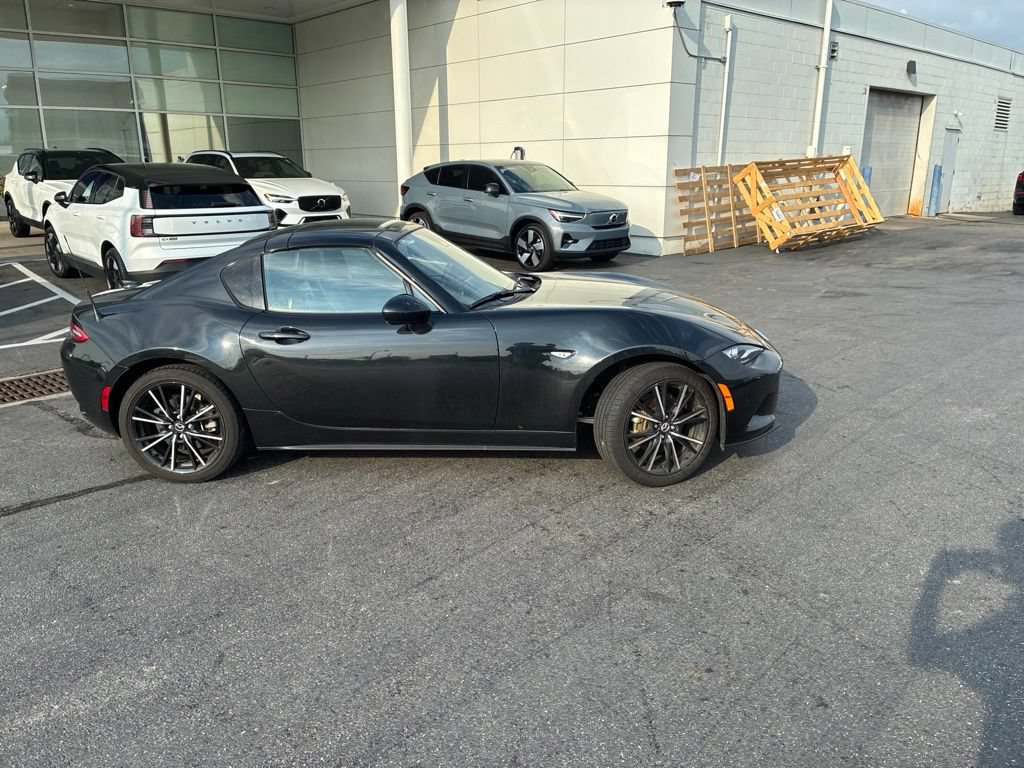 Used 2025 MAZDA MX-5 Miata RF Grand Touring RWD image 3