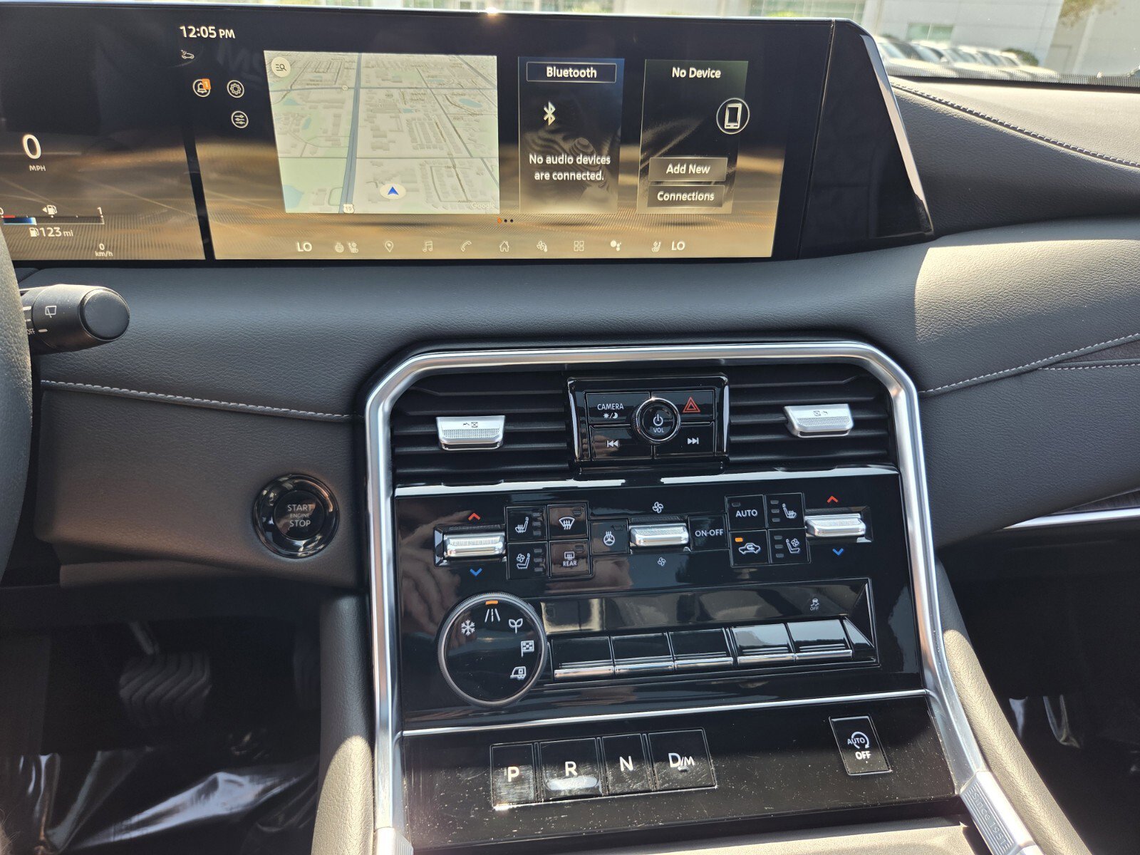 Used 2025 Nissan Armada Platinum image 23