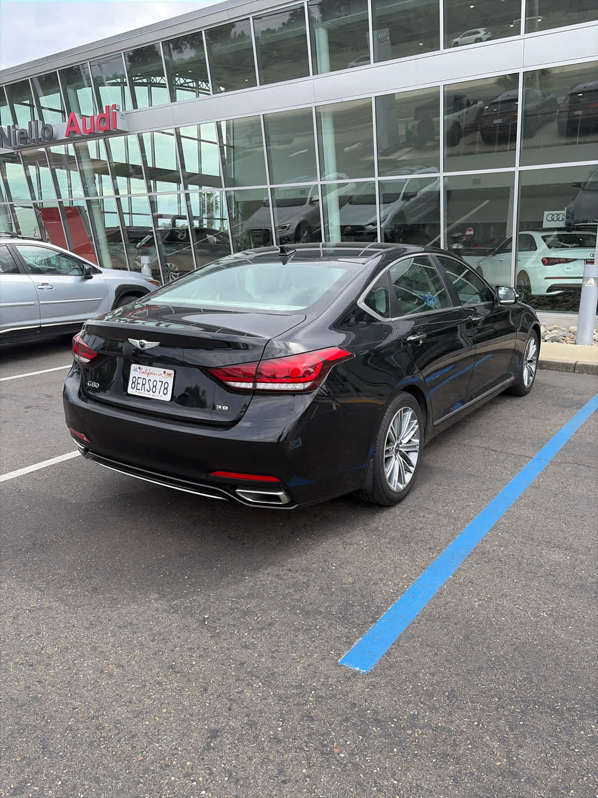 Used 2018 Genesis G80 3.8 image 3
