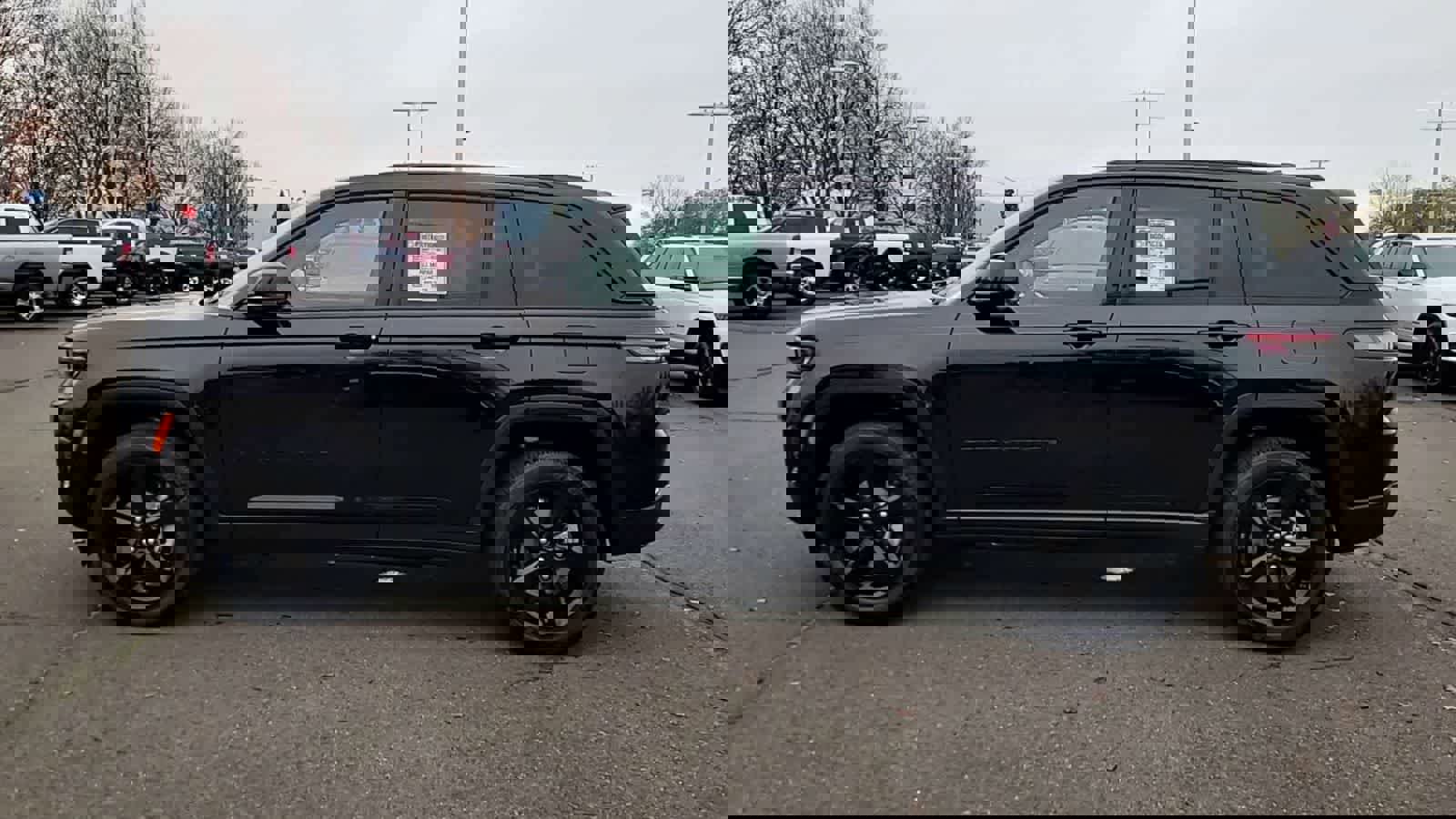 New 2025 Jeep Grand Cherokee Altitude w/ Trailer Tow Package image 5