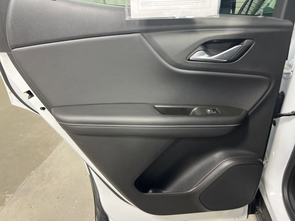 Used 2025 Chevrolet Blazer LT image 18