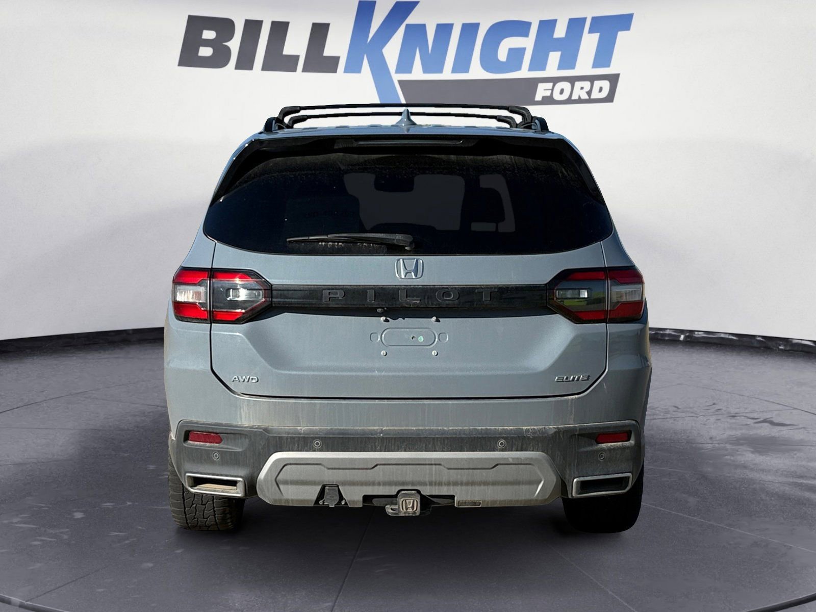 Used 2023 Honda Pilot Elite image 4