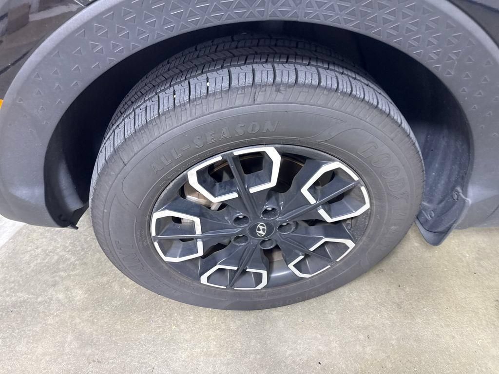 Certified 2022 Hyundai Santa Cruz SEL w/ Activity Package FWD image 19