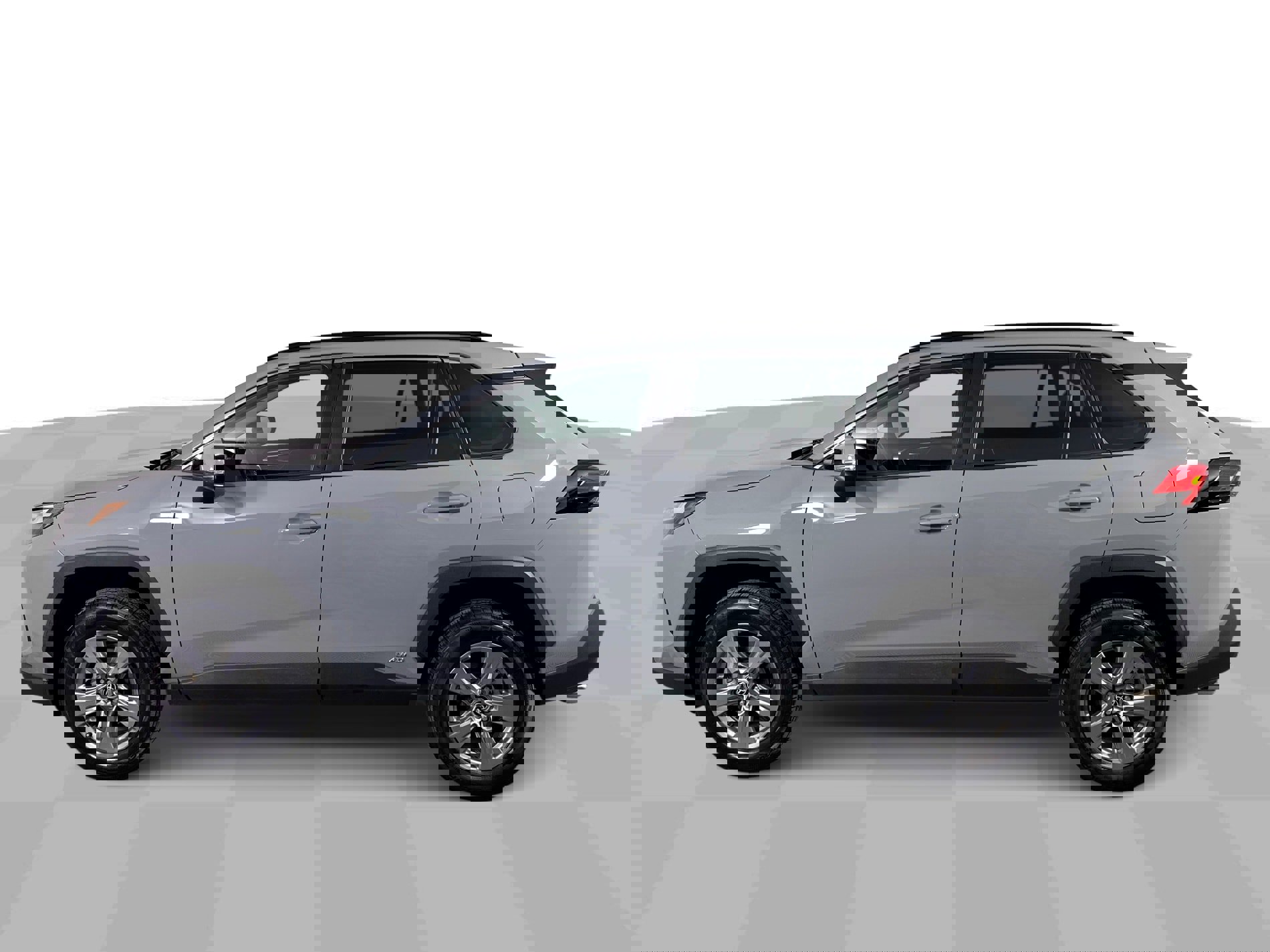 Used 2022 Toyota RAV4 XLE image 41
