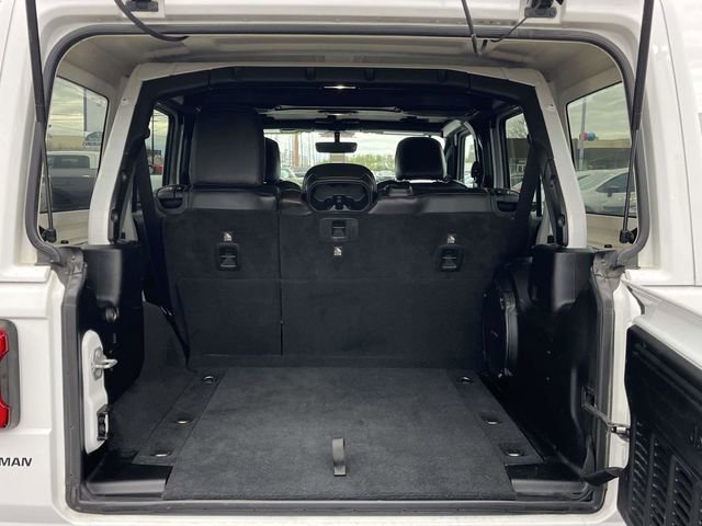 Used 2018 Jeep Wrangler Unlimited Sahara image 20