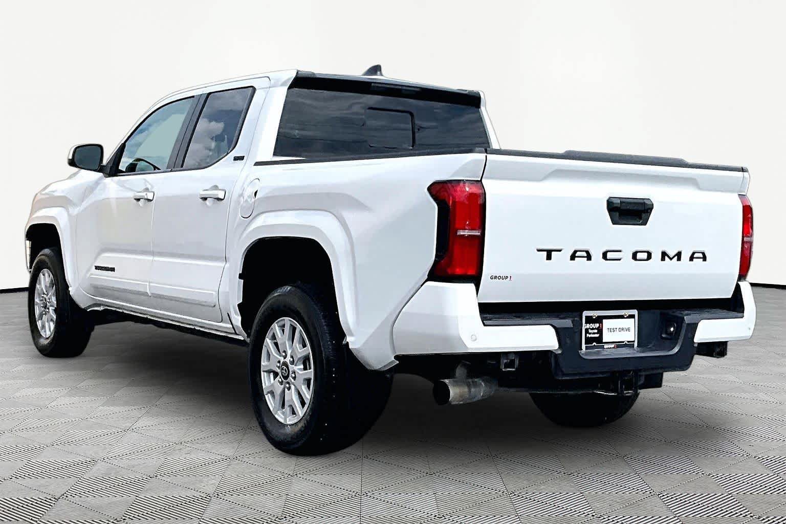 Used 2024 Toyota Tacoma SR5 RWD image 12