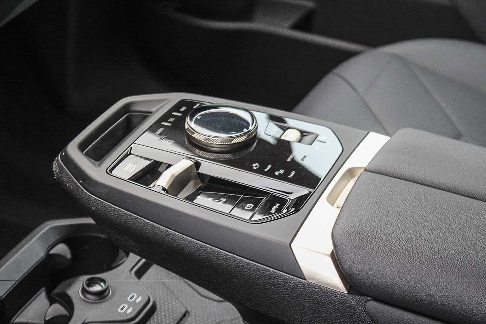 Certified 2023 BMW iX xDrive50 w/ Convenience Package AWD/4WD image 18