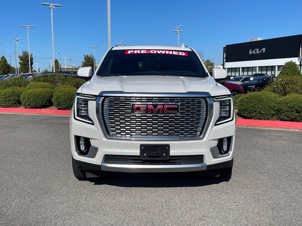 Used 2024 GMC Yukon XL Denali w/ Advanced Technology Package AWD/4WD image 2
