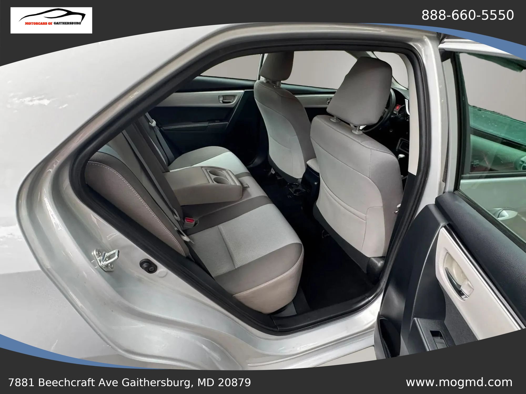 Used 2017 Toyota Corolla LE w/ Carpet Mat Package (TMS) FWD image 9