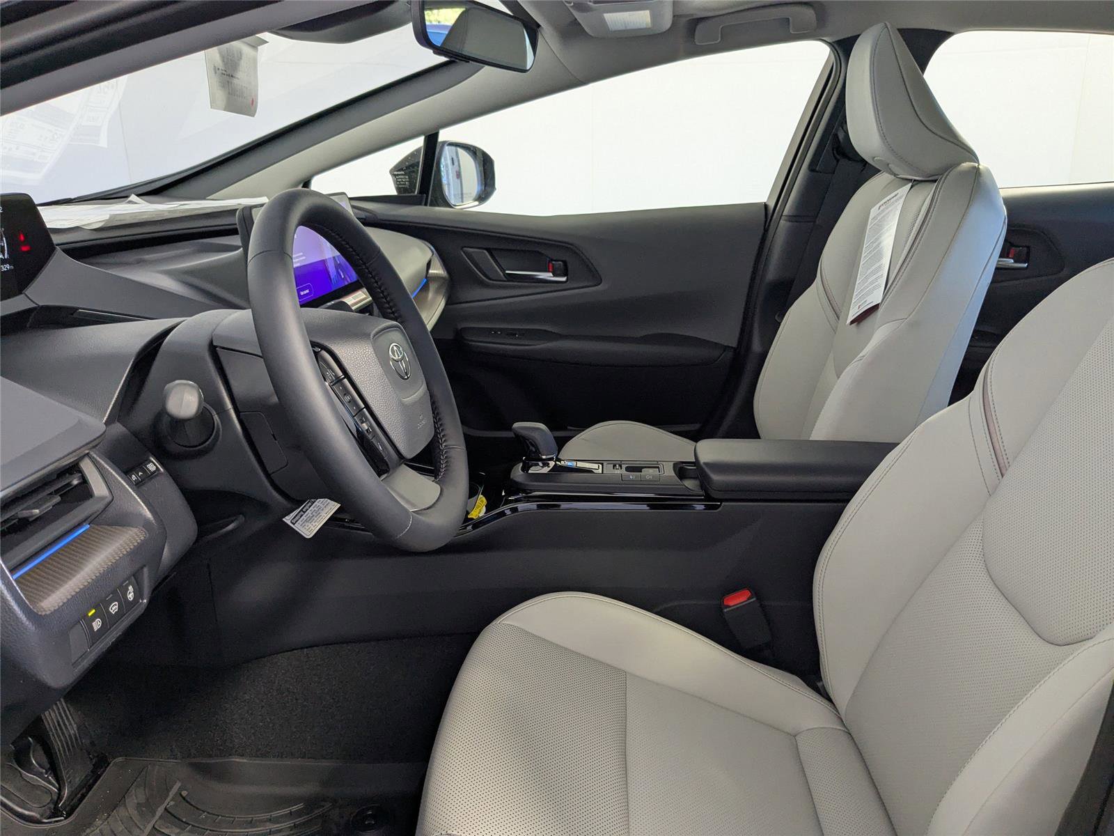 New 2026 Toyota Prius XLE image 10