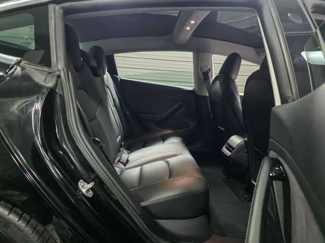 Used 2020 Tesla Model 3 Performance image 16