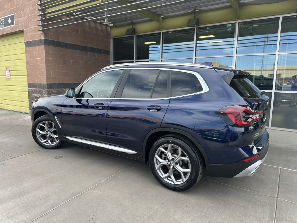 Used 2024 BMW X3 xDrive30i w/ Premium Package AWD/4WD image 4
