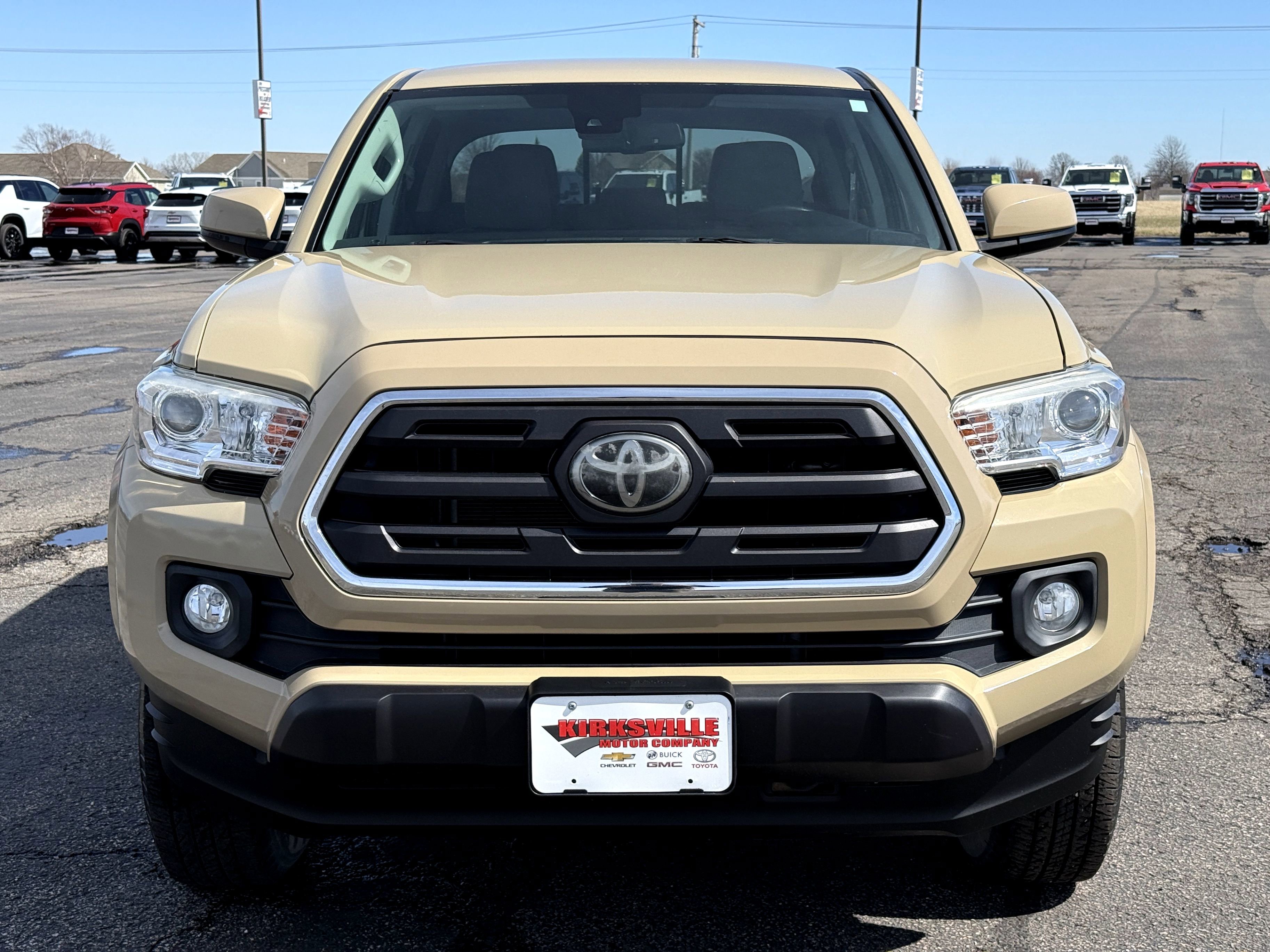 Used 2019 Toyota Tacoma SR5 image 9